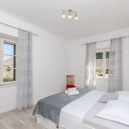 Kokic Apartament Zastražišće